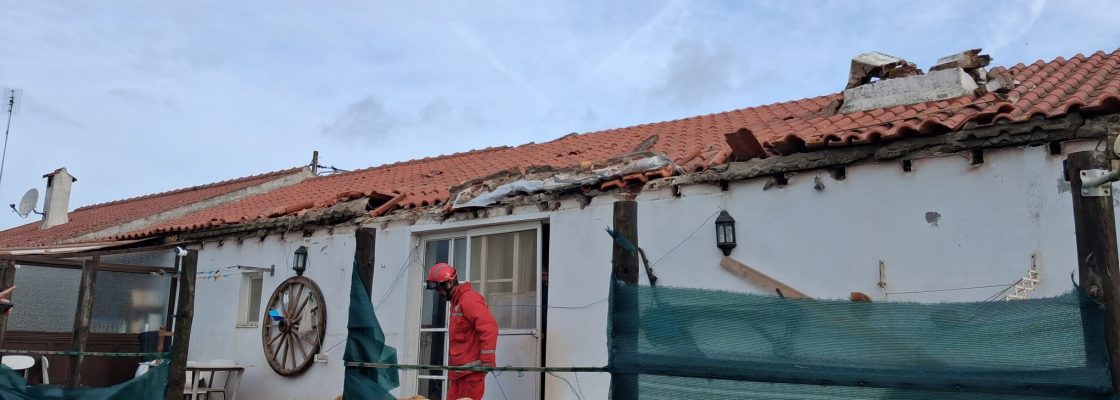 WhatsApp Image 2026-01-28 at 11_0001_brasão Arraiolos branco copiar